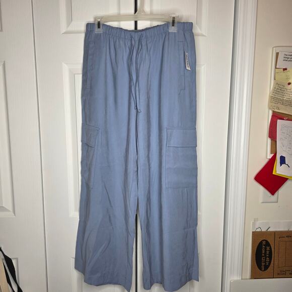 Old Navy Extra High Rise Super Wide Leg Cargo Pants NWT Size MP - Picture 3 of 10